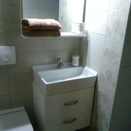 Apartament In With Balcony, Air Conditioning, Wifi 3856-3