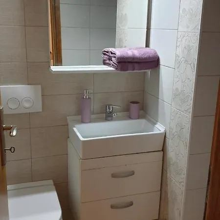 Apartman In With Balcony, Air Conditioning, Wifi 3856-3