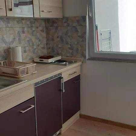 In With Balcony, Air Conditioning, Wifi 3856-3 *